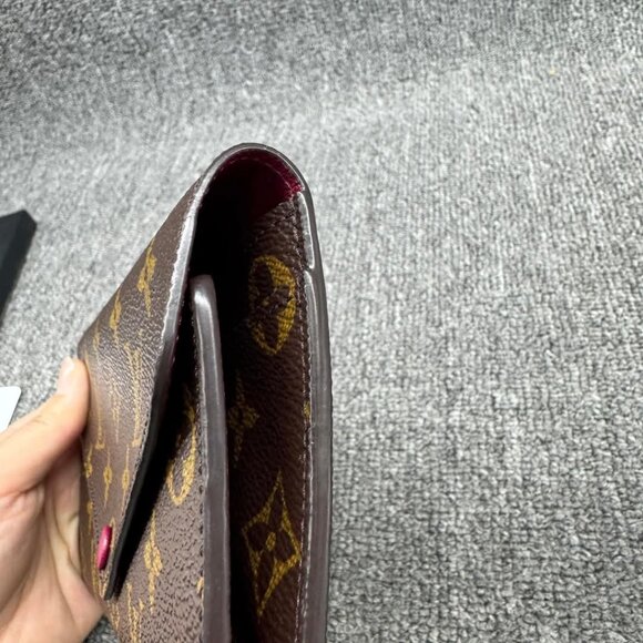 Louis Vuitton Josephine Leather Wallet 385-010725 - Picture 6 of 15